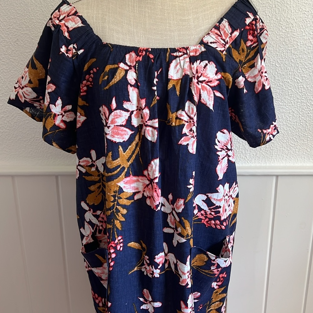 Nicole Miller Smocked Linen Blend Dress. - Picture 3 of 7